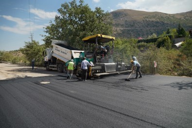 Melikgazi'de Asfalt Çalismalari Devam Ediyor