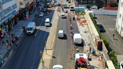 (Özel) Üsküdar'da 2 Yildir Bitmeyen ISKI Çalismasi Esnafin Çilesi Oldu