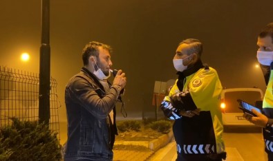 Aracinda Sizan Alkollü Sürücüden Pes Dedirten Davranis