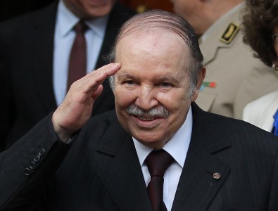 Eski Cezayir Cumhurbaskani Bouteflika Hayatini Kaybetti