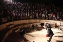 Genco Erkal Selçuk'ta