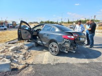 Iki Otomobil Çarpisti Açiklamasi 1 Agir 5 Yarali