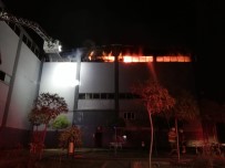 Izmir'de Orman Ürünleri Depo Ve Atölyesinde Yangin