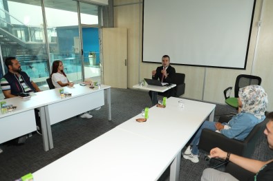 Radyo Akademi Ve Yeni Medya Akademi'de Yeni Dönem Basladi