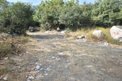 Temiz Çevre Için Çöp Topladilar