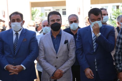 Ünlü Sanatçi Alpay'in Aci Günü