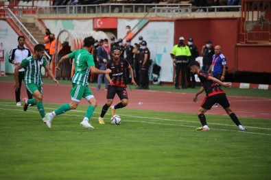 TFF 3. Lig Açiklamasi Gümüshanespor Açiklamasi 2 - Karbel Karaköprü Belediyespor Açiklamasi 0