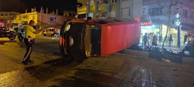 Hatay'da Minibüs Ile Otomobil Çarpisti Açiklamasi 7 Yarali
