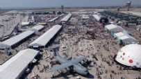 Beyaz Gazete ayakları yere basmayan festivalde! TEKNOFEST'ten son dakika!