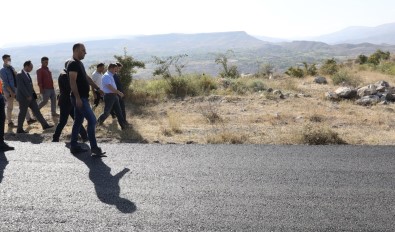 Igdir Köy Yollarinda Iyilestirme Çalismalari Devam Ediyor