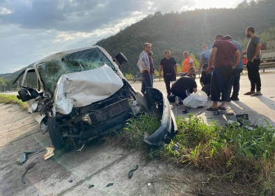 Samsun'da Kamyonet Kamyona Arkadan Çarpti Açiklamasi 1 Agir Yarali
