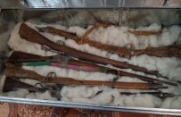 Afganistan'da Bir Evde Ingiliz Askerine Ait 150 Yillik Tüfek Bulundu