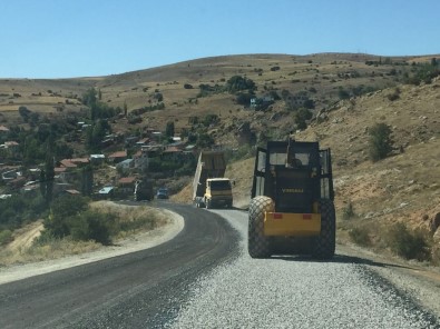 Büyüksehir'den 10 Kirsal Bölgede Yol Çalismasi