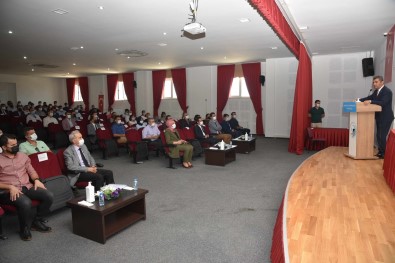 Müdür Ekici, Ilk Defa Atanan Egitim Kurumu Yöneticileriyle Bir Araya Geldi