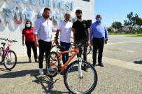 Yanginzede Çocuklara Bisiklet Dagitildi