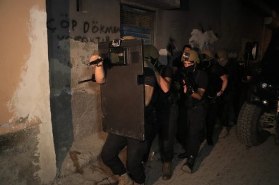 Adana Ve Istanbul'da DEAS Operasyonu Açiklamasi 14 Gözalti Karari