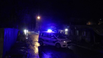 Çekmeköy'de Ogluna Uyusturucu Sattigi Iddia Edilen Kisileri Uyaran Baba Hayatini Kaybetti