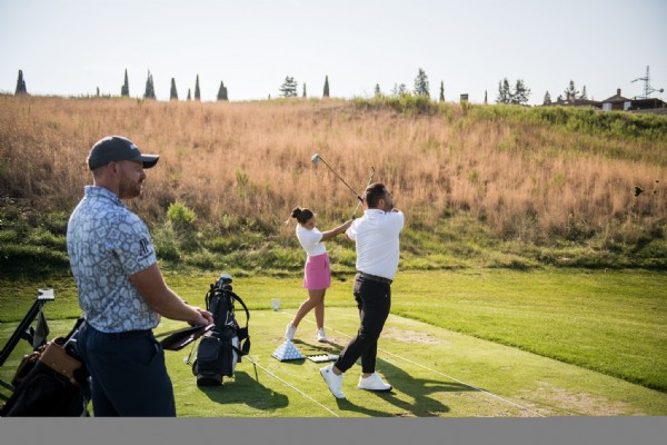 Türk aile Golf turnuvasında birinci oldu