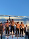 Alapli Aktif Gençlik Ve Spor Kulübünün Güresçileri  Izmit'de Sampiyon Oldu