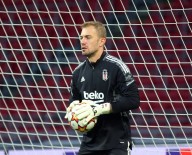 Besiktas, Ajax Maçi Öncesi Son Antrenmanini Yapti