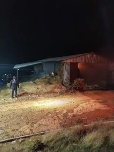 Bursa'da Korkutan Samanlik Yangini