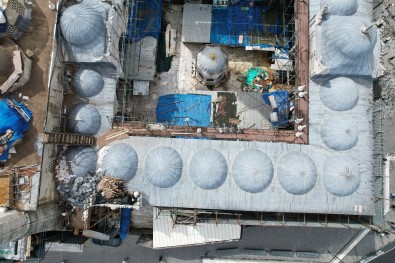 Eminönü'ndeki Yeni Cami'de Restorasyon Çalismalarinin Yüzde 85'I Tamamlandi