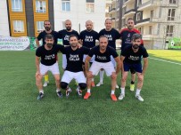 Kurumlar Arasi Futbol Turnuvasinda Esnaf Sanatkarlar Odasi Takimi Finale Yükseldi