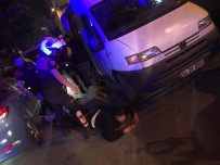 (Özel) Istanbul'da Minibüsle Motosiklet Çalan Hirsizlara Suçüstü