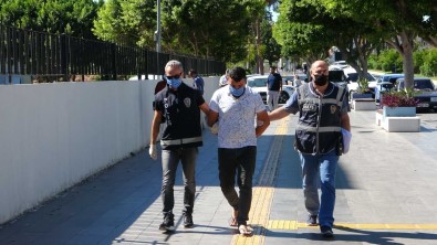 Park Halindeki Hurda Minibüsü Çekiciye Yükleyip Konya'ya Götürdüler