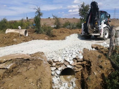 Tarla Yollarinda Stabilize Yol Çalismalari