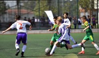 Futbolun Yildizlari Osmangazi'de Sahaya Çikti Haberi
