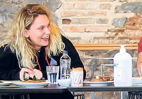 Farah Zeynep Abdullah'ın hali şaşırttı!