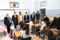 Baskan Dogan'dan Egitime Tam Destek