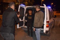 Malatya'da Gasp Ettikleri Araçla Polisten Kaçarken Kaza Yapan Süpheliler Kiskivrak Yakalandi