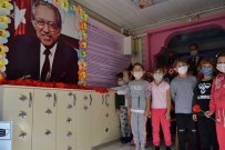 Minik Ögrenciler Avni Akyol'u Andi