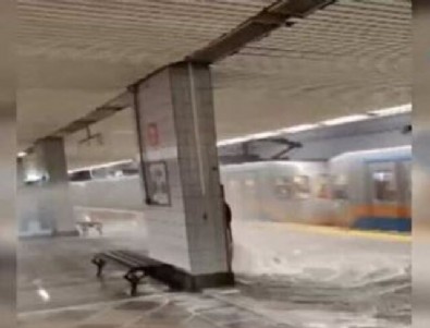 CHP'li İBB 2. yılında! İstanbul'daki Aksaray metro istasyonu sular altında kaldı