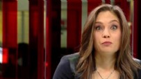 NEVŞİN MENGÜ - Nevşin Mengü'nün canlı yayında geğirmesi olay oldu! 'Fazla fon gaz yapmış'