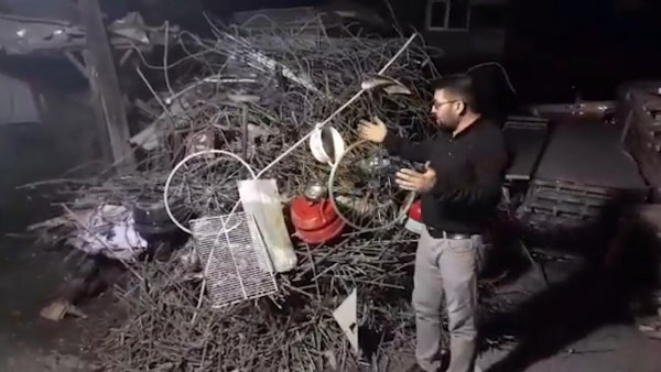 CHP'nin demir heykelini tiye alan Malatyalı esnaf!