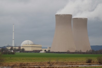 Almanya 3 Nükleer Santralini Daha Kapatti