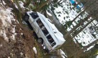 Rize'de Tur Minibüsü Devrildi Açiklamasi 7 Yarali
