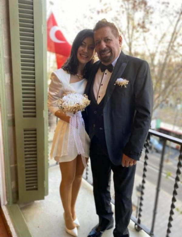Erman Toroğlu evlendi!