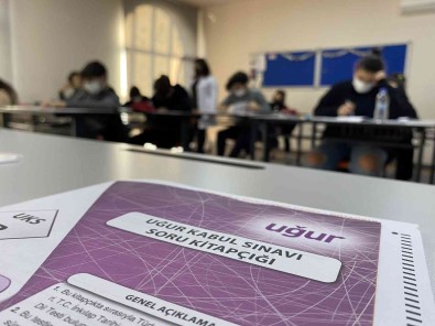 150 Bin Ögrenciye 'Ugur' Getirecek Sinav