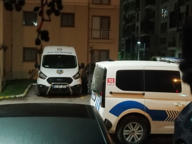 7. Kattan Düsen Sedefnur Ile Ayni Evde Bulunan 2 Polis Memuru Açiga Alindi