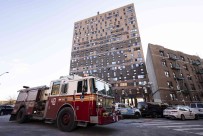 ABD'de 19 Katli Apartmanda Çikan Yanginda Ölü Sayisi 17 Olarak Güncellendi