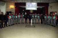 Baskan Akkaya Asker Eglencesine Katildi