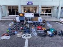 Çorum'da Olusturulan Özel Ekipler, 7 Hirsizi Kiskivrak Yakaladi