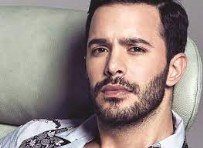 Kardeşi ile benzerliği şaşırttı!