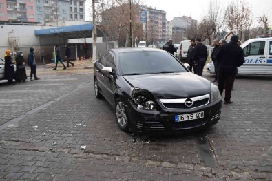 Malatya'da Iki Otomobil Çarpisti Açiklamasi 1 Yarali