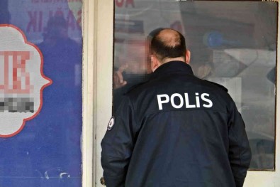 Müzakereci Polisin Bir Sözü, Kilitli Kapiyi Açtirdi