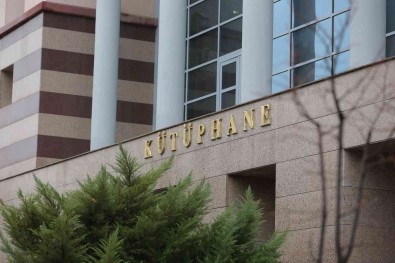 ESOGÜ Merkez Kütüphane'nin Kitap Sayisi 146 Bin 654'E Ulasti